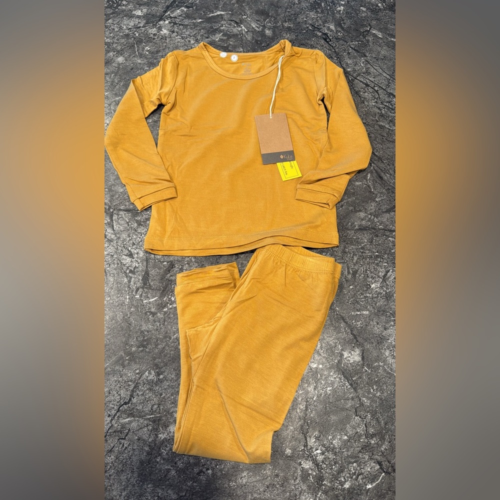 NWT Kyte Baby pajama set